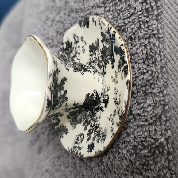 Vintage miniture Alice in Wonderland  ceramic tea Cup with saucer attached - Picture 5 of 7